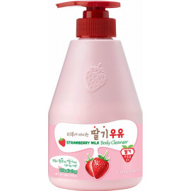 Гель для душа Welcos клубничный Kwailnara Strawberry Milk Body Cleanser 560 мл